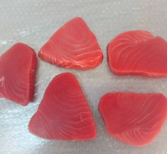 TUNA STEAK